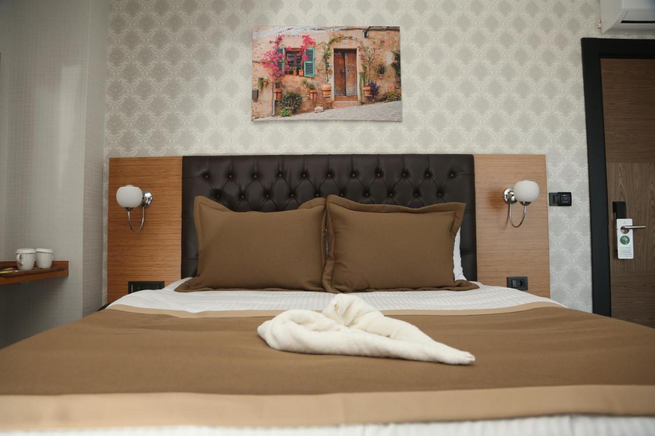 Otel Grand Lark Istanbul Exterior photo